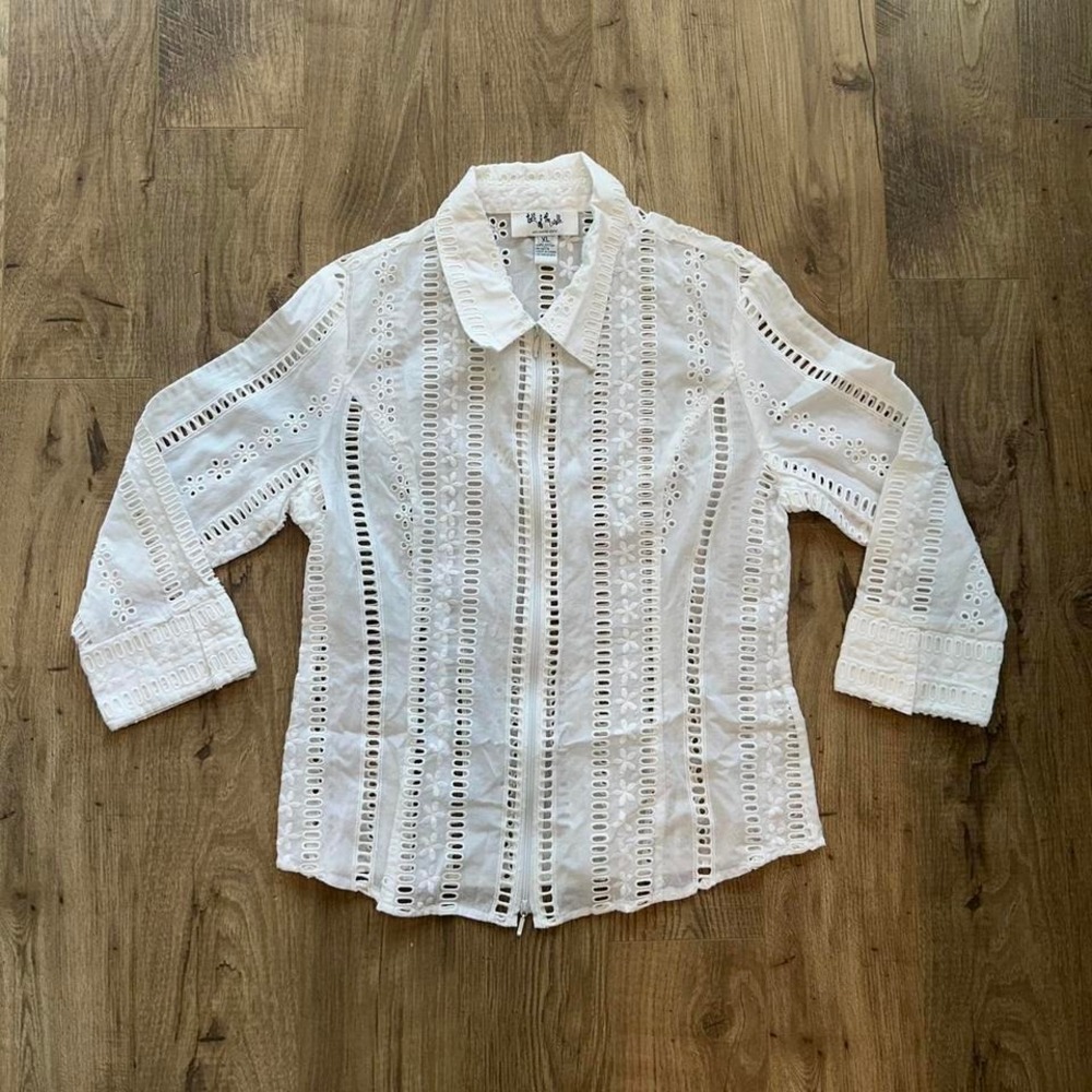 Vintage y2k White eyelit cutout 3/4 sleeve‎ collard blouse preppy cottage boho